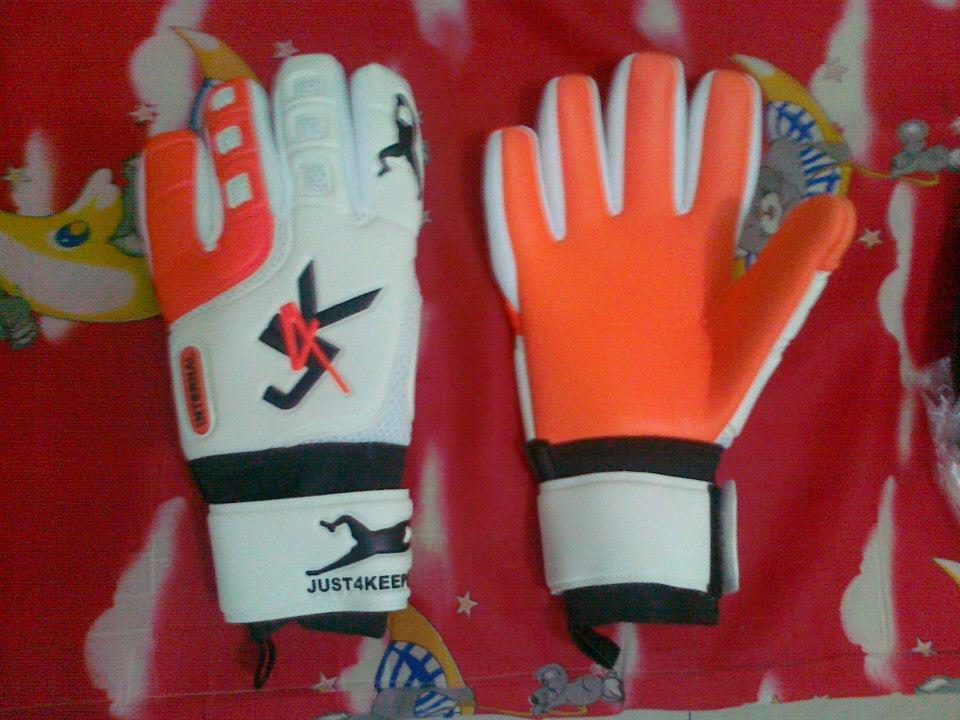 warby goalkeeper gloves