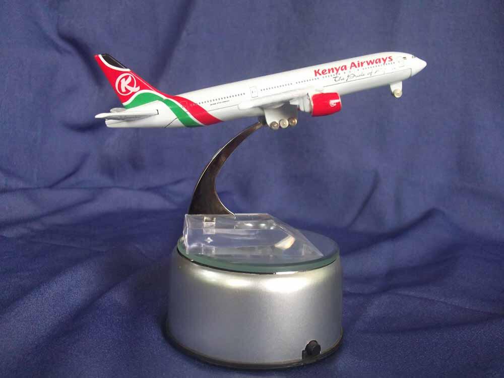 Aku ada Koleksi Bermacam Pesawat Penerbangan Negara2 Die Cast Metal besi