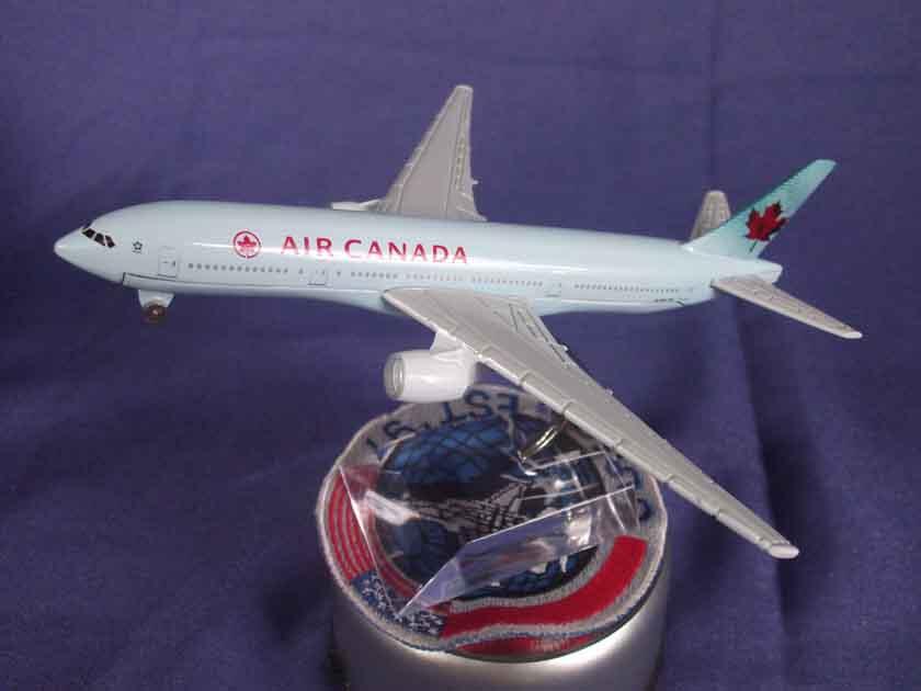 Aku ada Koleksi Bermacam Pesawat Penerbangan Negara2 Die Cast Metal besi