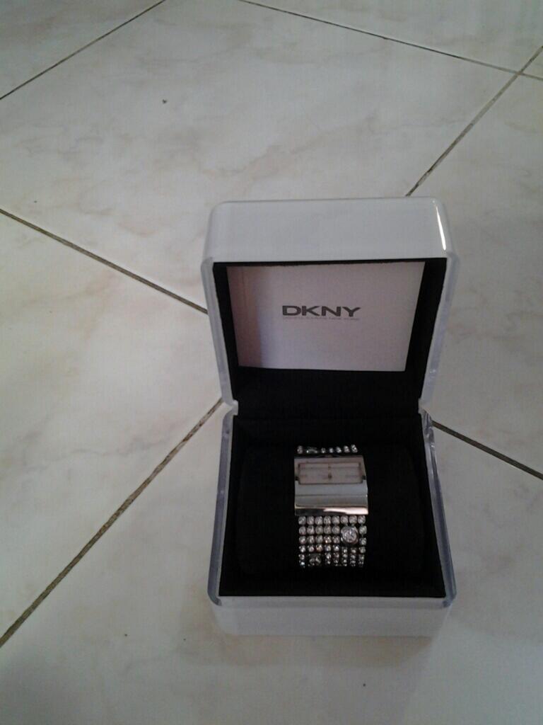 JAM TANGAN DKNY ORIGINAL 2ND LIKE NEW