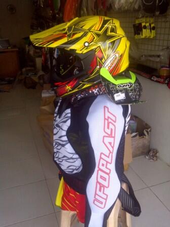 helm cross ahrs