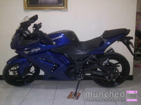 WTS : KAWASAKI NINJA 250 TAHUN 2011
