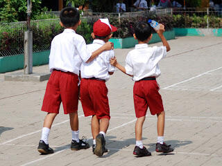 Perbandingan Sistem Pendidikan Tradisional Dengan Modern