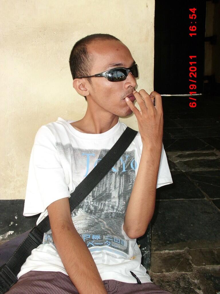 &#91;WANTED&#93; DICARI, MCDOEL AKA ABDUL KARIM PANCA NUGROHO