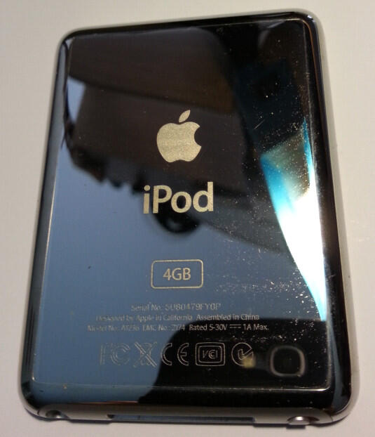 Ipon Nano 3rd Generation 4GB