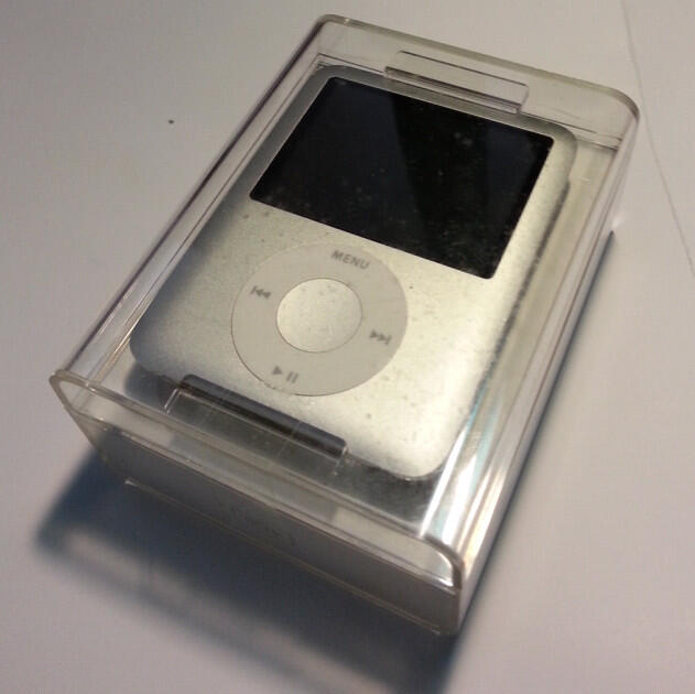 Ipon Nano 3rd Generation 4GB