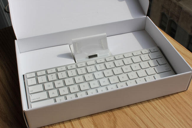 iPad Ori Keyboard Dock