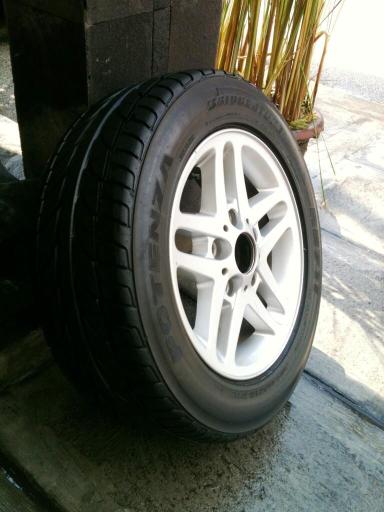 Velg dan Ban BMW 318i E46 facelift Original "seger" Jogja/Yogyakarta
