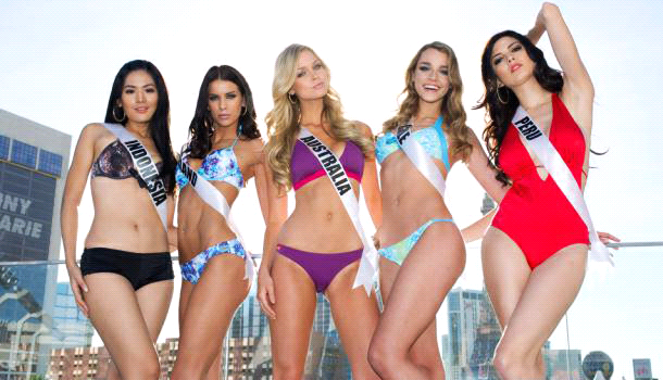 Foto Maria Selena Kenakan Bikini di
Miss Universe 2012