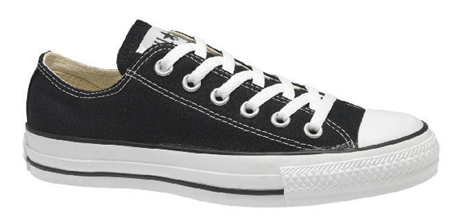 Terjual Sepatu  Converse All  Star  Ori  Lokal Dengan Harga 