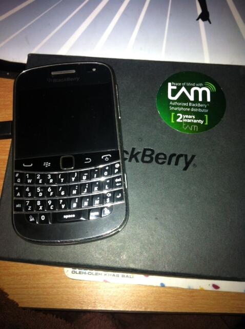 Blackberry Dakota 9900 black TAM murah gann silakan diliat dulu