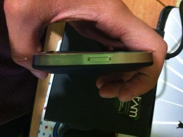 Blackberry Dakota 9900 black TAM murah gann silakan diliat dulu
