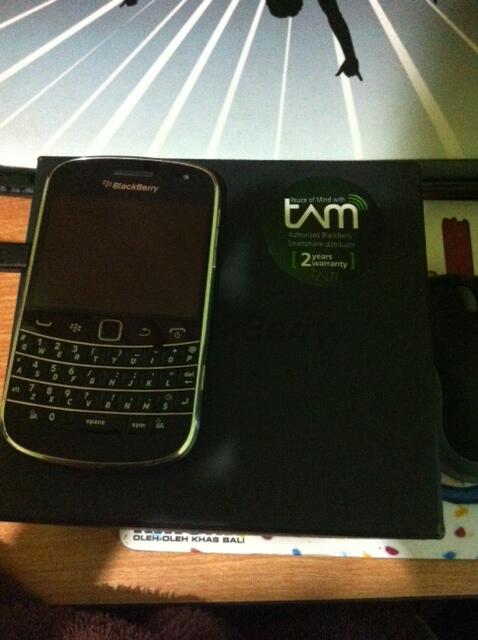 Blackberry Dakota 9900 black TAM murah gann silakan diliat dulu