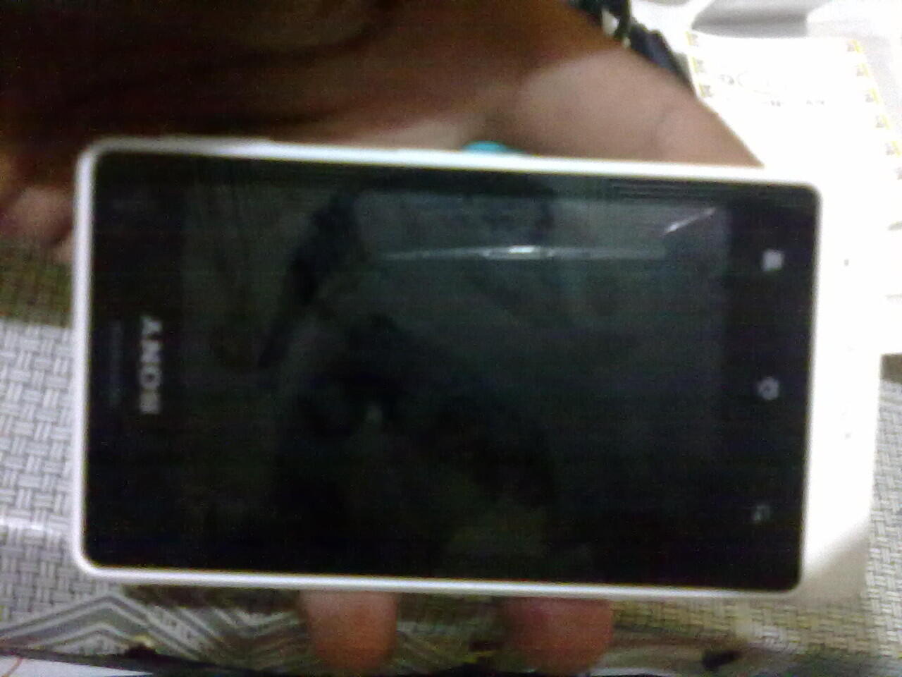 WTS XPERIA GO PUTIH MULUSS 98% PEMAKAIAN WAJAR (malang)