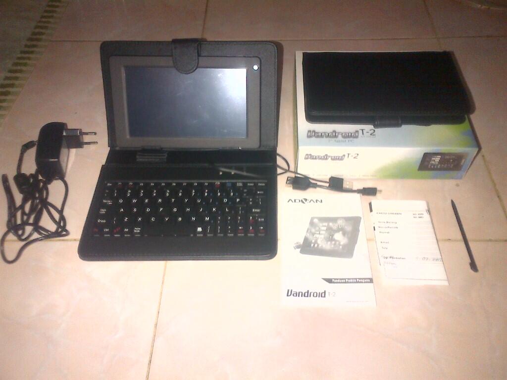 Advan T2 Vandroid+keyboard,mmc,mulus,lengkap and msh garansi