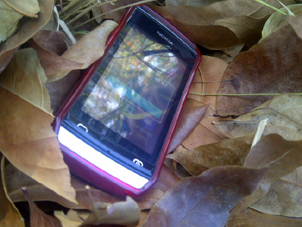 BU Nokia Asha 305