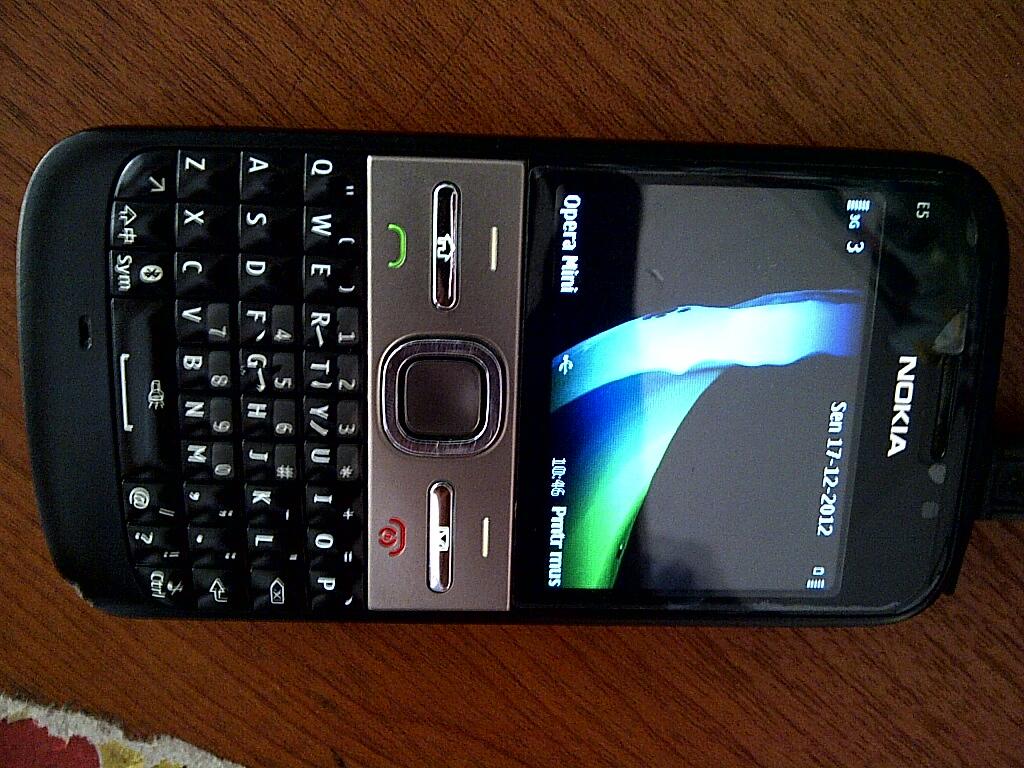 NOKIA E5, Solo