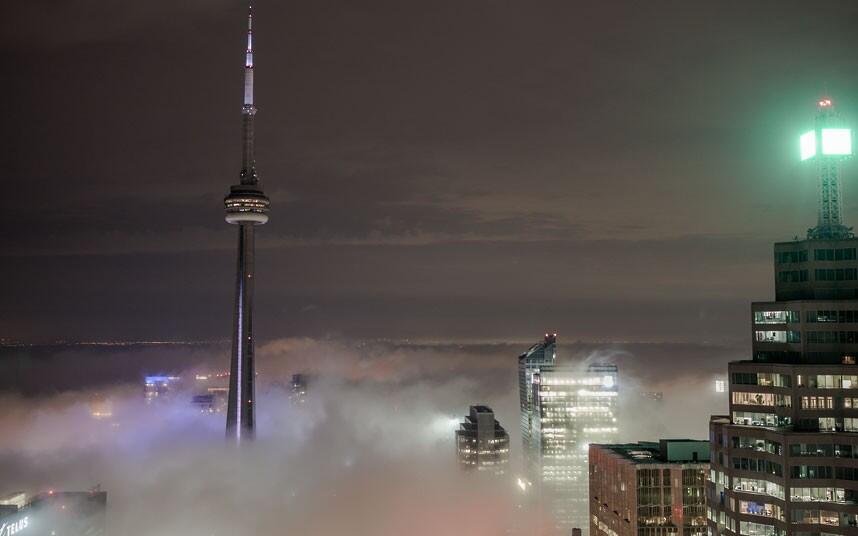 KEREEENNN !!! Foto-Foto Dari Atas Gedung Pencakar Langit Toronto 