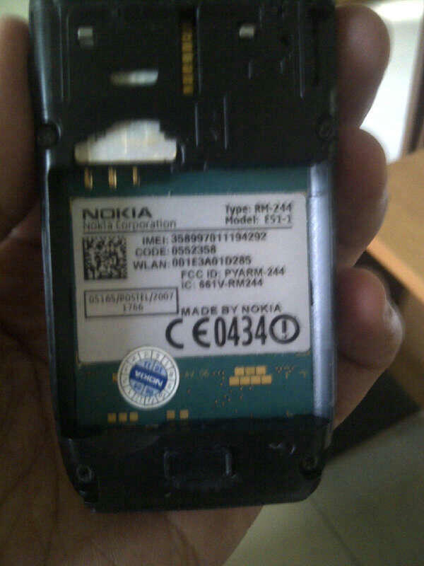 nokia E51 murah lengkap bisa whatsapp facebook (BU) butuh uang