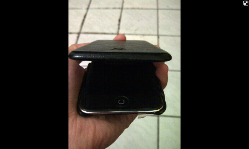 Ipod Touch 4th Gen 32gb warna hitam mulus tapi garansi udah abis bos