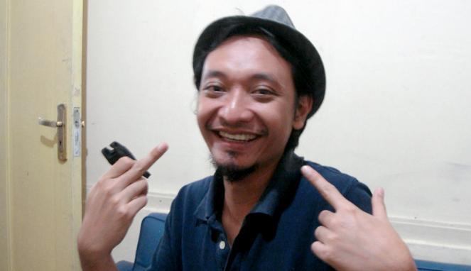 Anggi, Web Designer Lokal Beromzet Dolar AS