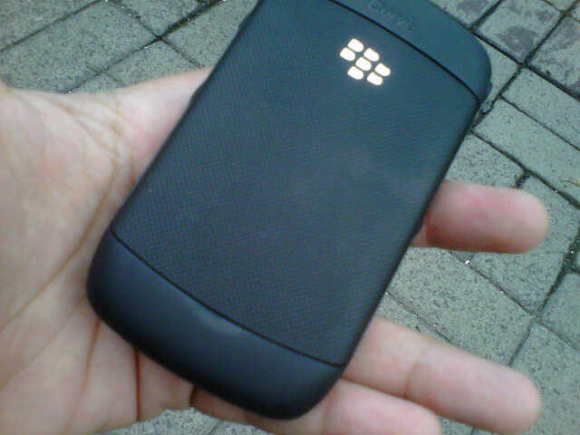 BB 9330 CDMA Second Istimewa