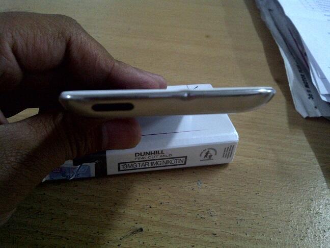 wts jual ipod touch/itouch 4gen 32gb white putih mulus cod oke rekber oke garansi