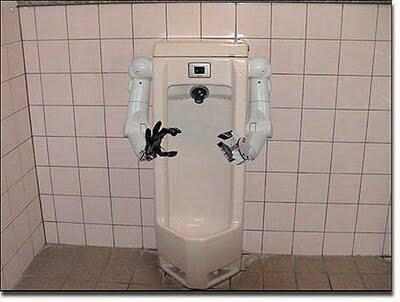 Bahkan Toilet pun jadi bahan Kreatif nya manusia !