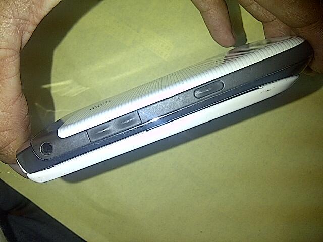 blackberry torch 9800 white bless istimewa