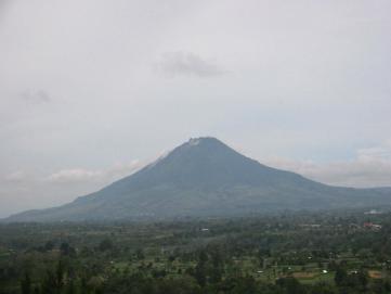 10 Gunung Tereksotis di Dunia