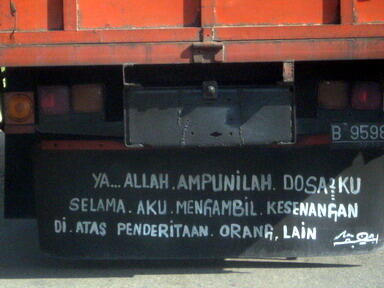 50 SLOGAN LUCU DI BELAKANG MOBIL TRUCK