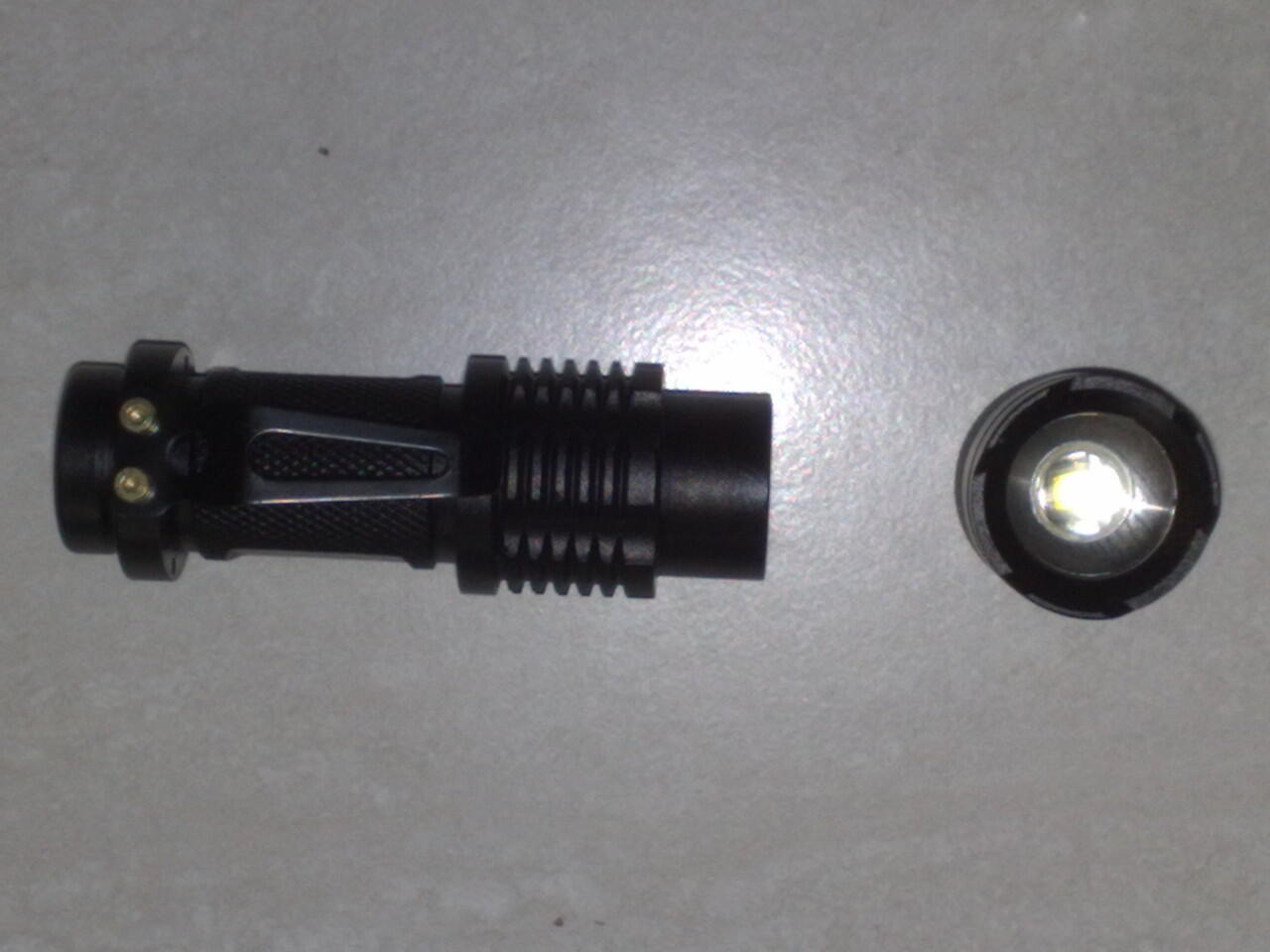 Senter CREE ZOOM Q5 UltraFire(General) MINI X8022 3Mode Paket Komplit