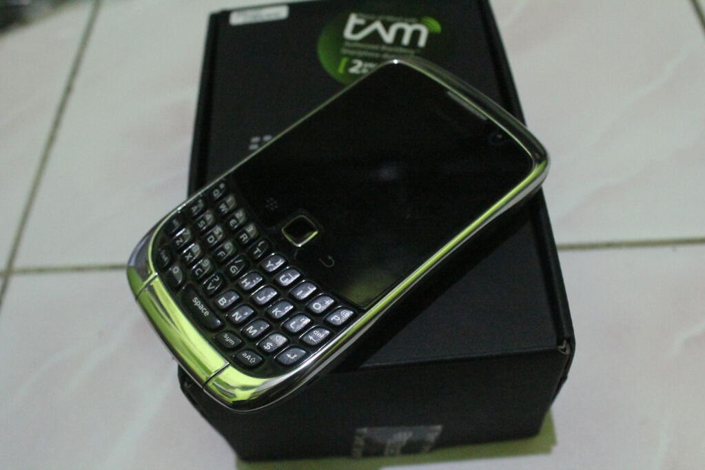 Jual Blackberry 9300 Mulus Fullset dan Garansi TAM 1 thn cma 1 juta