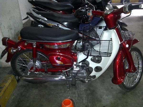 Honda C70 1976 - Sexy