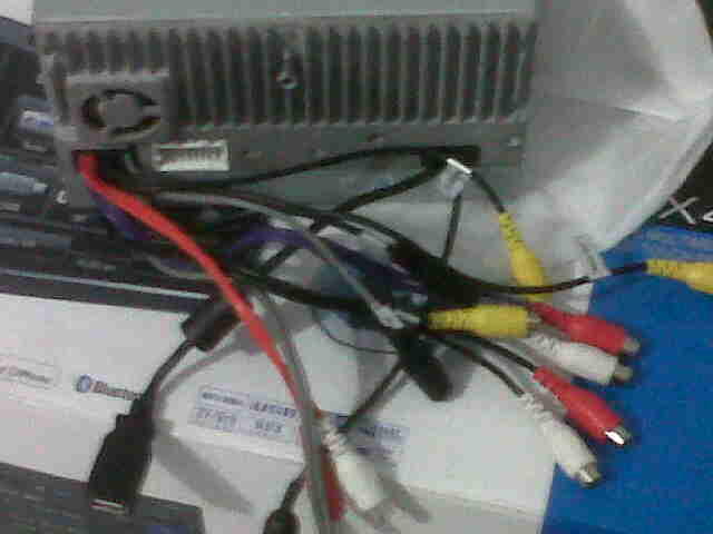 jual HU 2din Clarion VX 400A + Power 6 Channel Intersys ISA650X USA