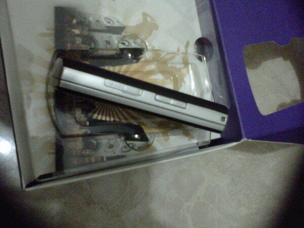 Hp samsung Sgh-F400 super mulus lengkap