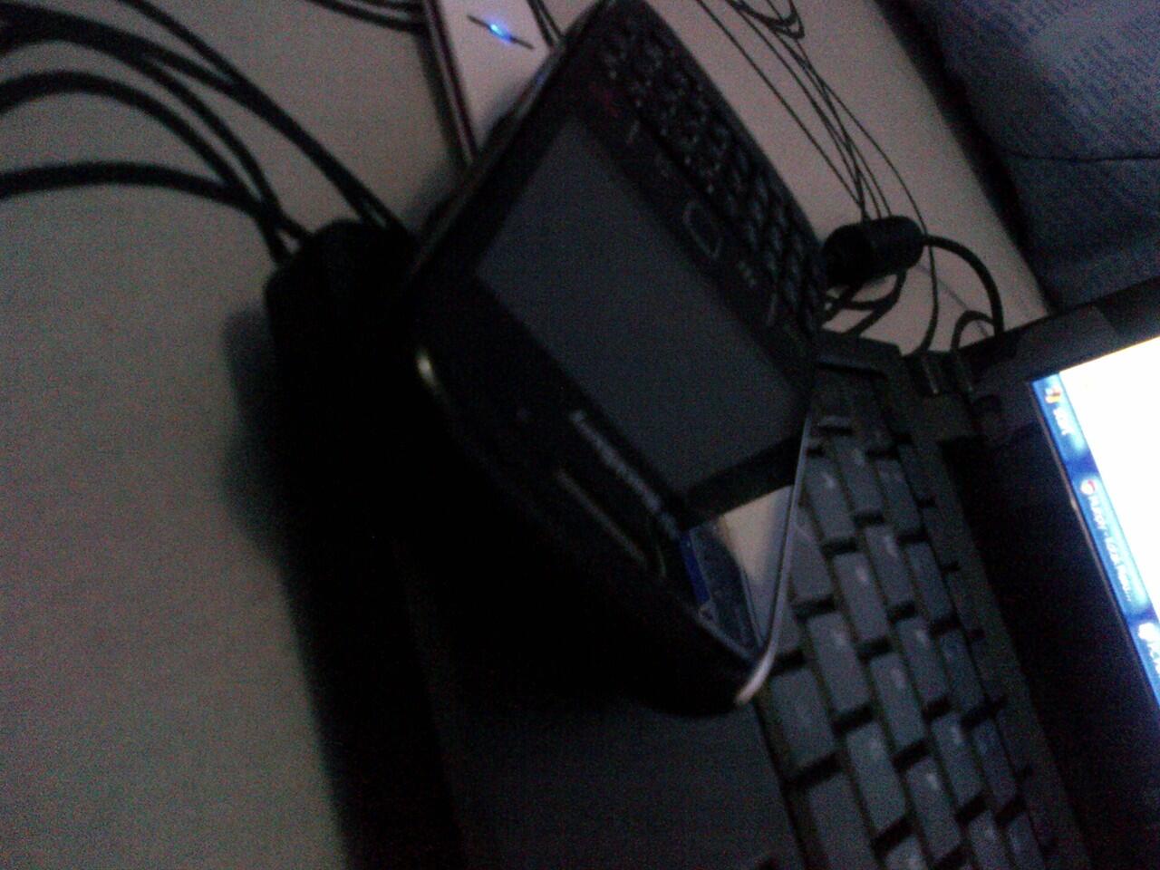 Jual blackberry 8530 white dan 8520 black