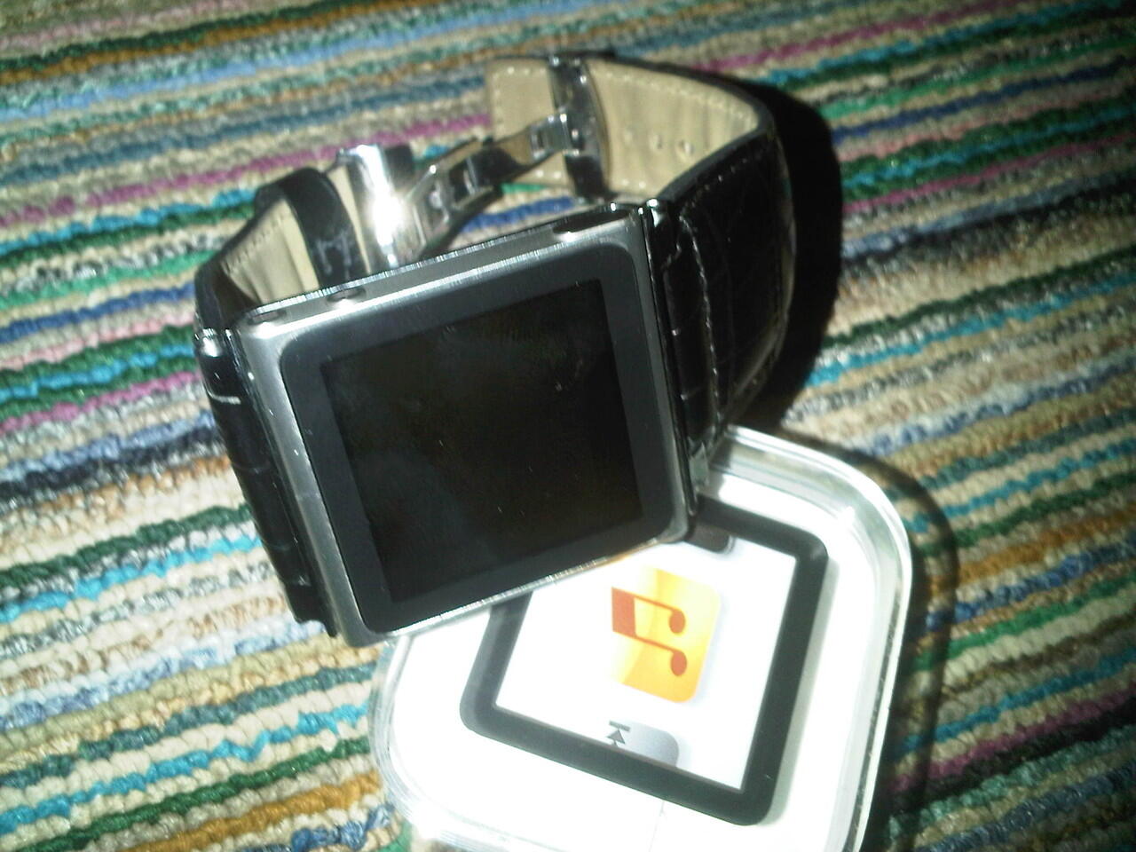 ipod nano 6th 8gb+iwatchz timepiece+lunatik