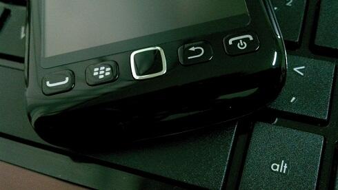 Blackberry Monza 9860 Sangat Istimewa, Garansi Resmi CTN, 99% Like New (Bandung)