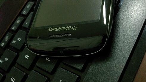 Blackberry Monza 9860 Sangat Istimewa, Garansi Resmi CTN, 99% Like New (Bandung)