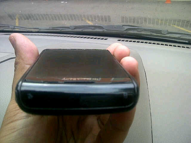 di jual blackberry storm1 9530 murahh sekaliii