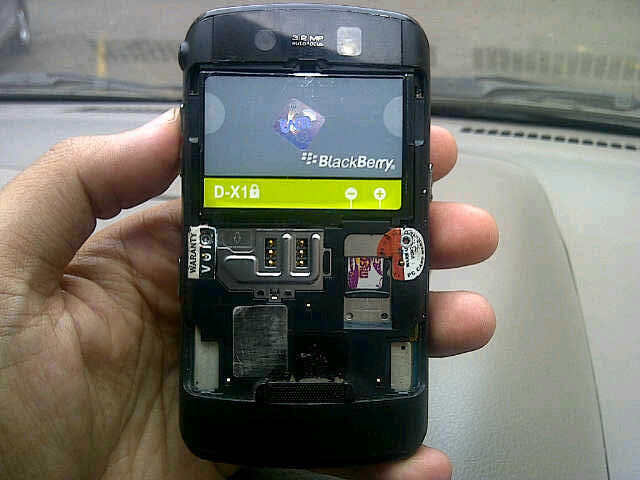 di jual blackberry storm1 9530 murahh sekaliii