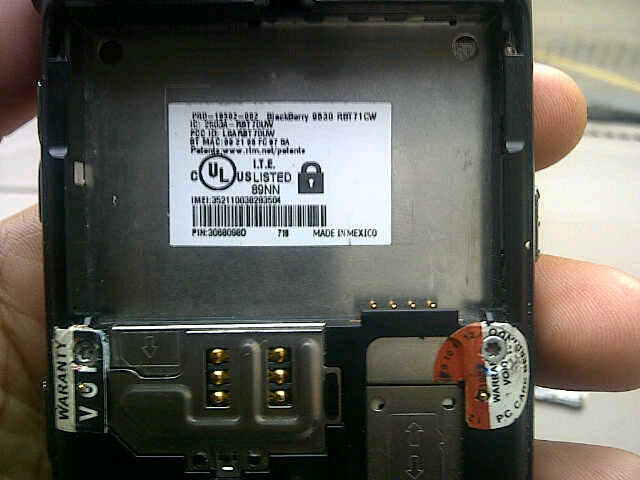 di jual blackberry storm1 9530 murahh sekaliii