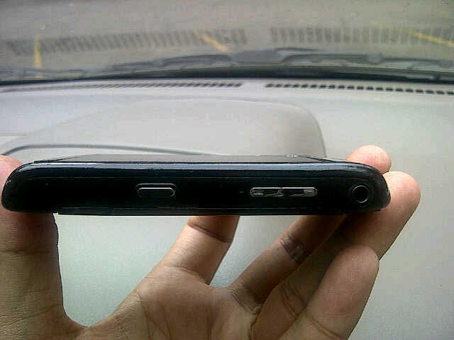 di jual blackberry storm1 9530 murahh sekaliii