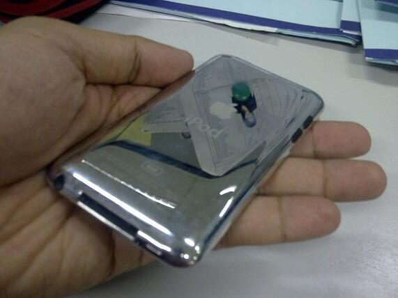 ipod touch 4 4gen 8gb diobral 1 juta aja