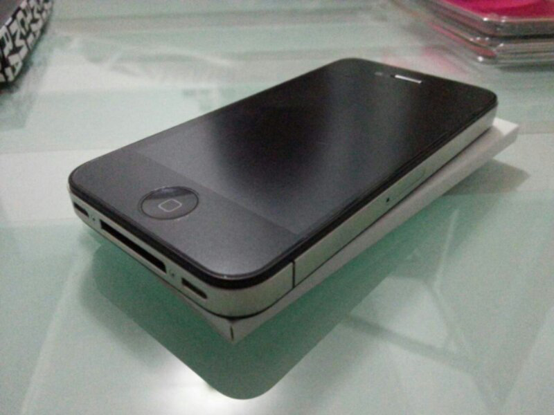 wts iphone 4 32 GB black