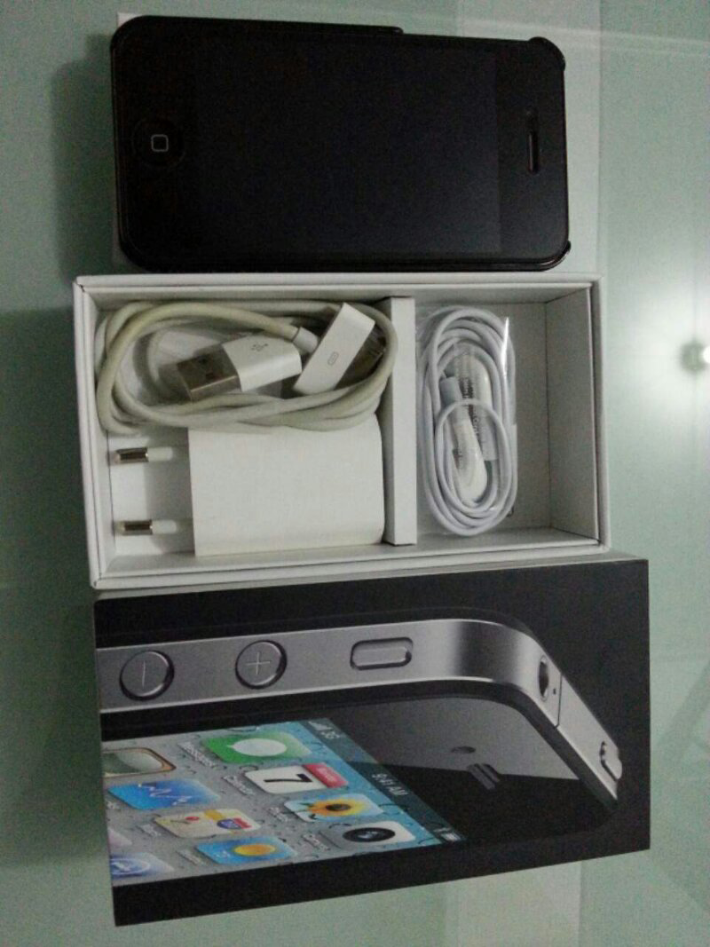wts iphone 4 32 GB black