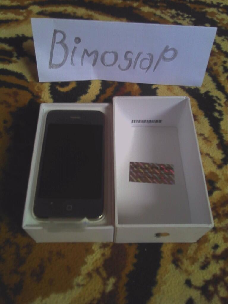 iphone 3gs white 16gb BNOB & DELL STREAK 5 garansi PANJANG subang_jabar