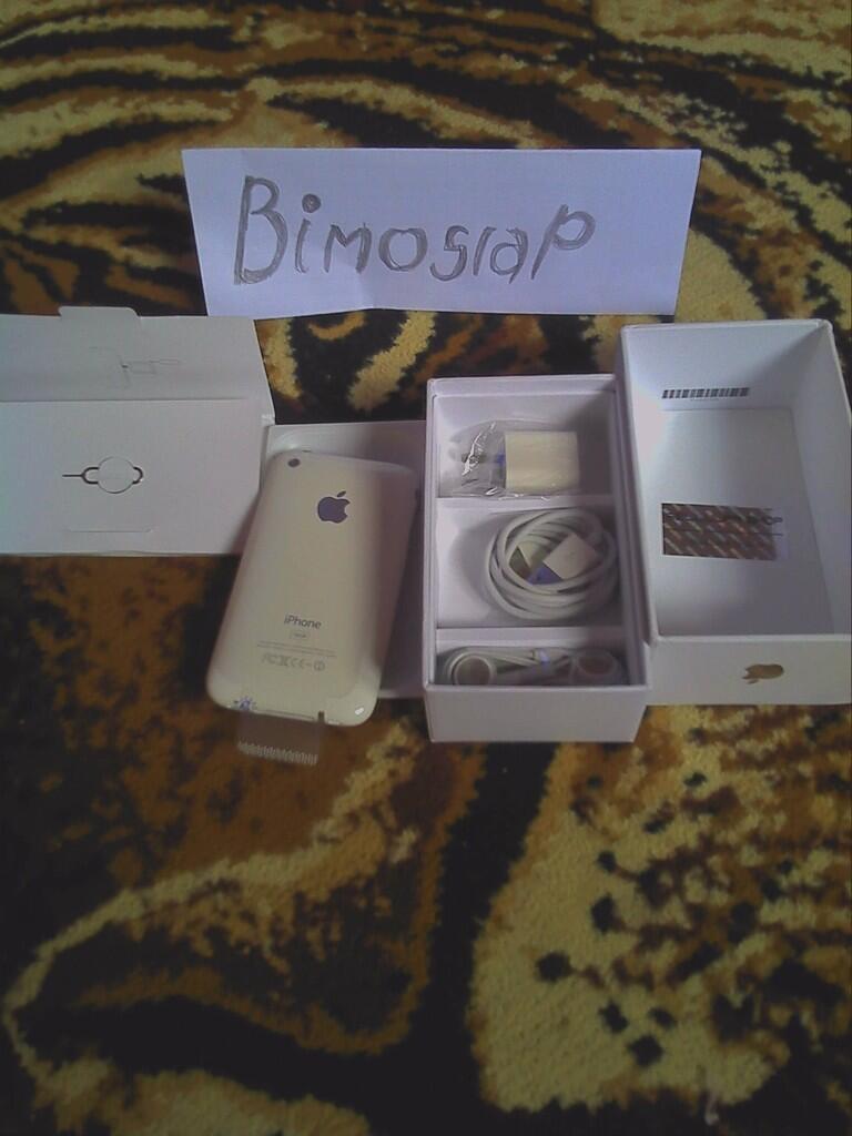 iphone 3gs white 16gb BNOB & DELL STREAK 5 garansi PANJANG subang_jabar