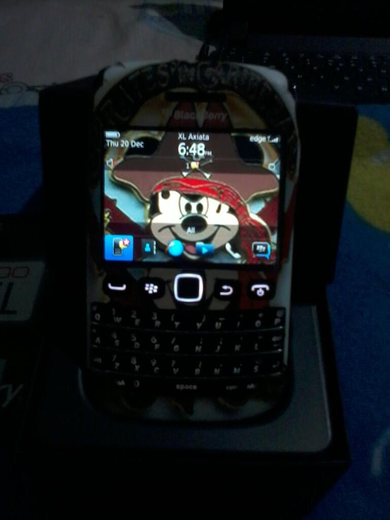 BB 9790/ONYX3/BELLAGIO HITAM BANDUNG GARANSI PANJANG